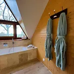 Atelier, Cosy Et Moderne & Terrasse Avec Jacuzzi Daire Soucelles