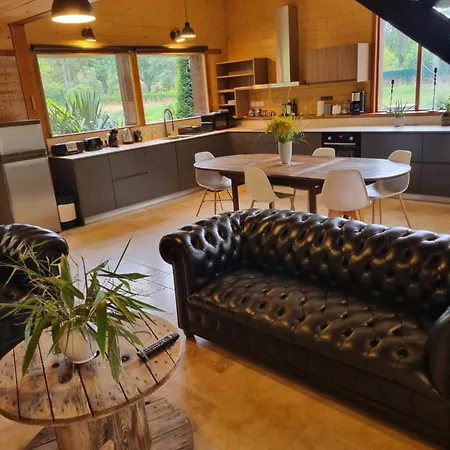 L'atelier Cosy & Moderne, Terrasse Pres Nature * Soucelles