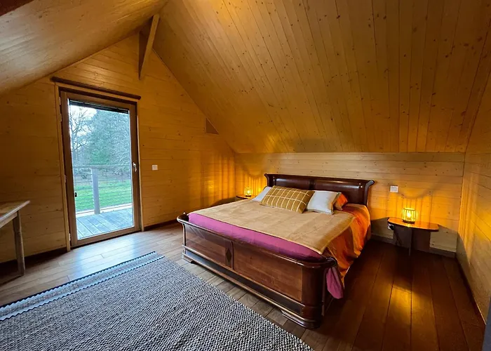 L'atelier Cosy&moderne, Terrasse Près Nature Soucelles